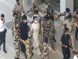 कंगना रनौत बनाम शिवसेना की तनातनी के बीच बोले मिलिंद देवड़ा, "बेकार के मुद्दों के लिए कोरोना महामारी से बेहतर..." कंगना रनौत बनाम शिवसेना की तनातनी के बीच बोले मिलिंद देवड़ा, "बेकार के मुद्दों के लिए कोरोना महामारी से बेहतर..."