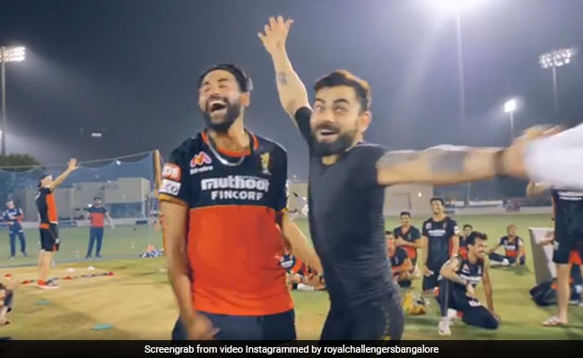 IPL 2020: RCB गेंदबाजों की घातक यॉर्कर देखकर फूले नहीं समा रहे कोहली, खुशी से यूं झूमते नजर आए- Video