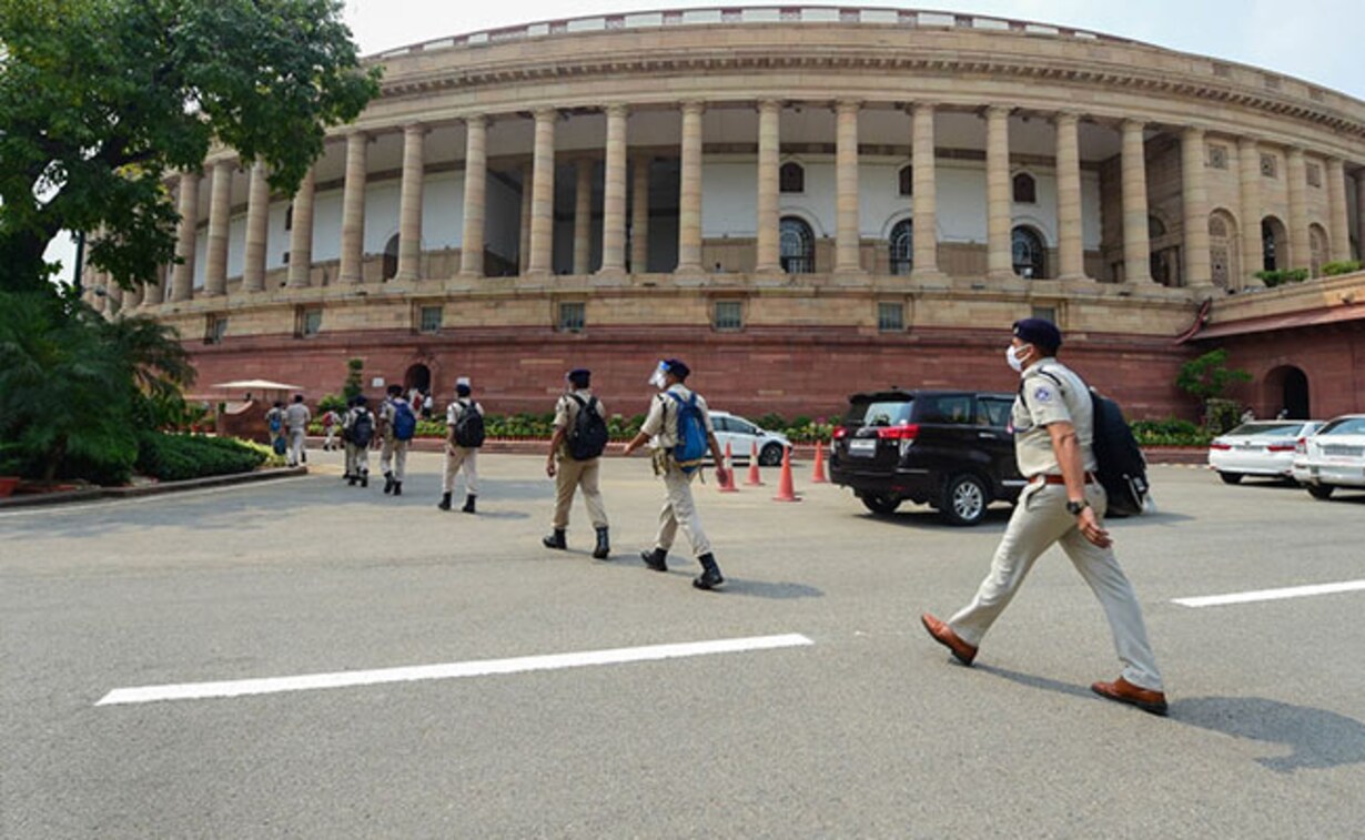 Parliament Highlights: Lok Sabha Adjourned Amid Protests Over Minister's  Nehru-Gandhi Remarks