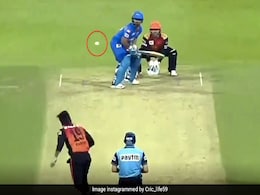 IPL 2020: 'लड्डू' गेंद पर आउट हुए ऋषभ पंत, छक्के के लिए घुमाया बल्ला और फिर.. देखें Video IPL 2020: 'लड्डू' गेंद पर आउट हुए ऋषभ पंत, छक्के के लिए घुमाया बल्ला और फिर.. देखें Video