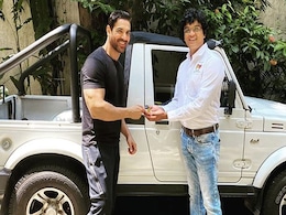 John Abraham Donates His Maruti Gypsy To An Animal Non-Profit Organisation John Abraham Donates His Maruti Gypsy To An Animal Non-Profit Organisation