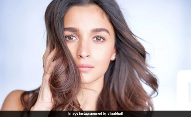 Alia Bhatt’s Bare Skin Look Is Straight Out Of A Dream
