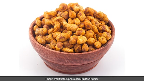 Air Fryer Recipe: घर पर बनाएं बाजार में मिलने वाले मसाला पीनट्स, 2 चम्मच तेल से बनकर होंगे तैयार