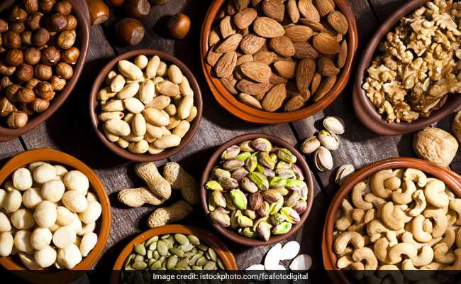 A handful of nuts is a powerhouse of nutrients