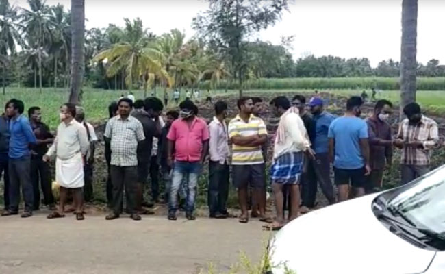 कर्नाटक: आरकेश्‍वर स्‍वामी मंदिर परिसर में तीन लोगों की हत्‍या, दान पेटी में रखे रुपये ले उड़े लुटेरे