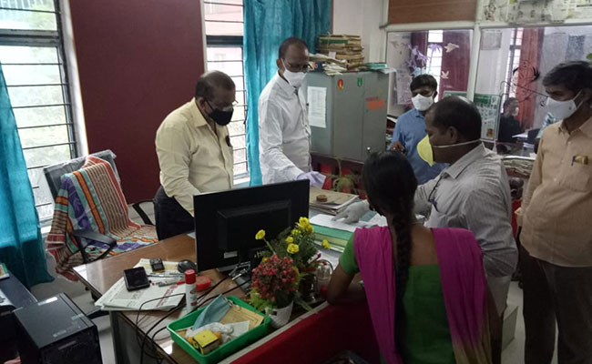 Anti-Corruption Body Seizes Unaccounted Cash At Andhra Government Offices