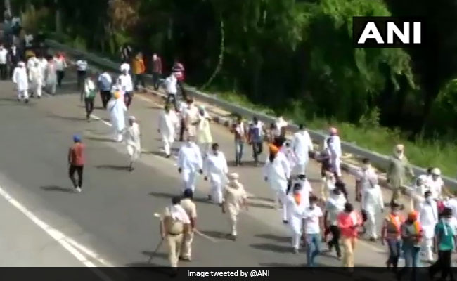 Haryana Farmers' Union Chief, 300 Others Charged For Damaging Public Property During Protests