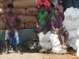 Face Masks Absent As Chennai Market, Once A Covid Hotspot, Reopens Face Masks Absent As Chennai Market, Once A Covid Hotspot, Reopens