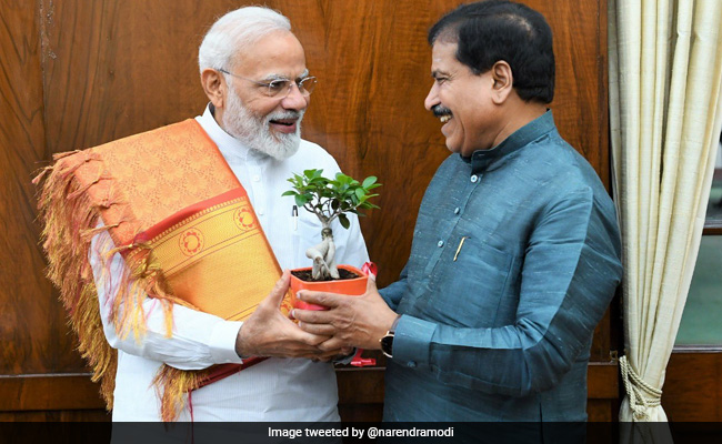 "Exceptional <i>Karyakarta</i>": PM Leads Tributes To Minister Suresh Angadi