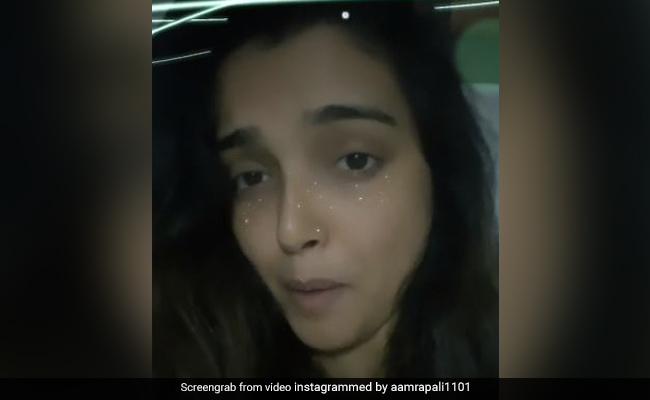 Bhojpuri Gana: आम्रपाली दुबे ने 'पटना से पाकिस्तान' गाने पर दिए जबरदस्त एक्सप्रेशंस, Video हुआ वायरल