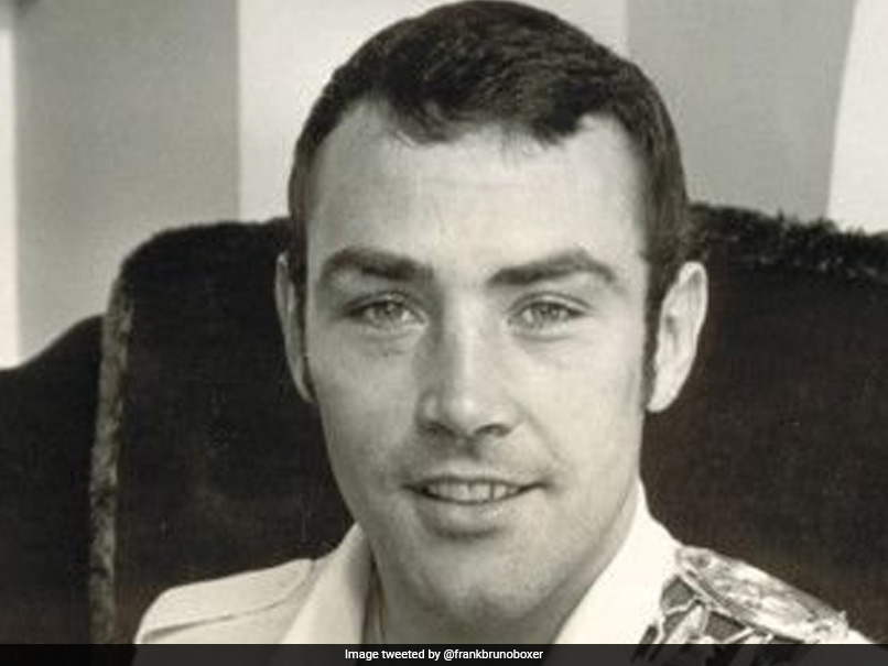 Alan Minter, Former World Middleweight Champion, Dies At 69