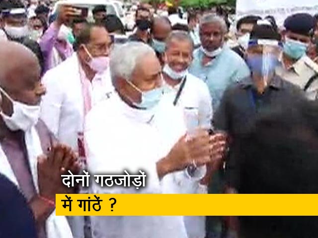 बिहार चुनाव: सहयोगियों को नीतीश और तेजस्वी से क्यों हैं शिकायत ?