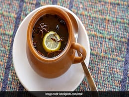 Clove-Black Pepper Water: वजन घटाने और बेहतर पाचन के लिए है जबरदस्त है काली मिर्च और लौंग का पानी, सुबह करें सेवन! Clove-Black Pepper Water: वजन घटाने और बेहतर पाचन के लिए है जबरदस्त है काली मिर्च और लौंग का पानी, सुबह करें सेवन!