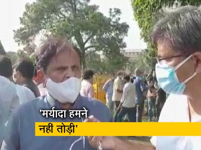 सदन की मर्यादा को ताक पर रखकर सरकार की मदद कर रहे थे उप सभापति : अहमद पटेल