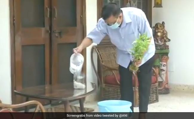 '10 हफ्ते-10 बजे-10 मिनट' के साथ दिल्ली में एक बार फिर शुरू हुई डेंगू के खिलाफ जंग, देखें CM केजरीवाल का Video