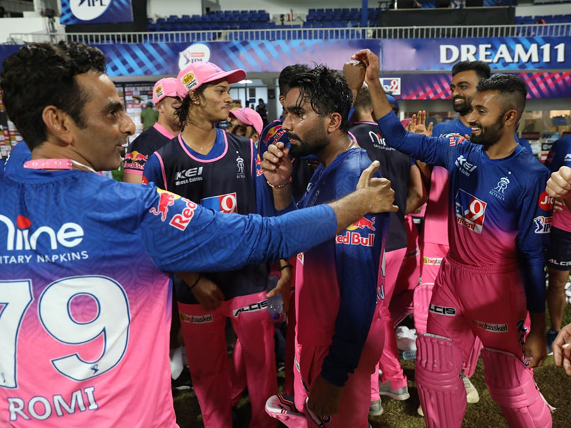 IPL 2020, RR vs KXIP: All Smiles In Rajasthan Royals Dressing Room After Record-Breaking Victory. Watch