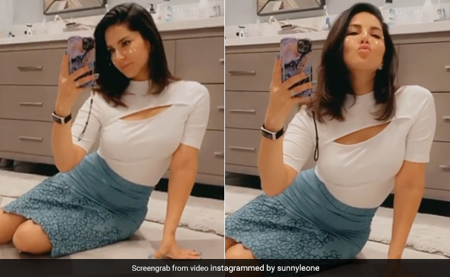 What Monday Blues When You Look As Stylish As Sunny Leone?