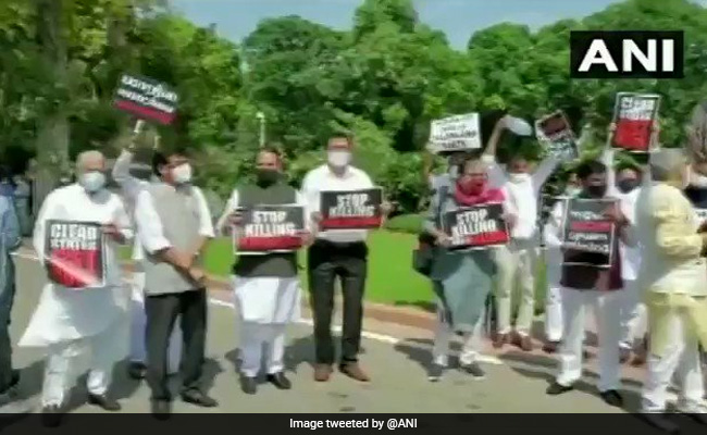 Opposition MPs Protest For GST Dues To States Outside Parliament