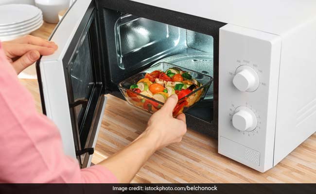 4 Of The Best Microwave Oven Options For Your Kitchen Setup