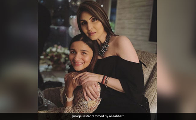 After Dance Surprise, What Alia Bhatt Wrote For Riddhima Kapoor Sahni's 40th Birthday