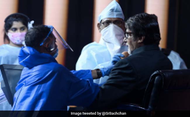 Pics: Amitabh Bachchan Reveals What Goes Behind Making <i>Kaun Banega Crorepati 12</I> Set A Safe Space