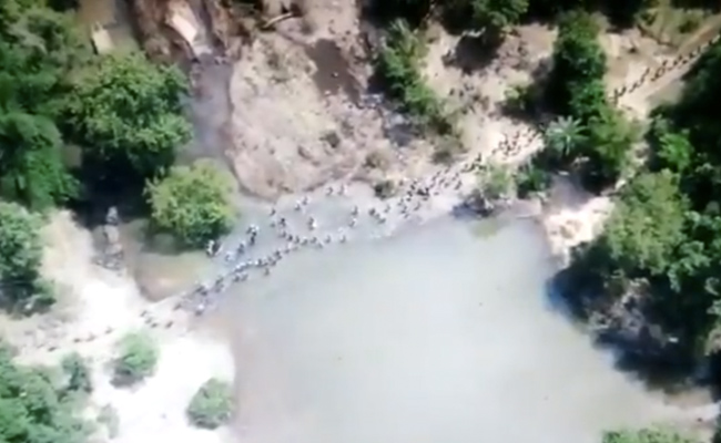 छत्तीसगढ़: एरयिल सर्विलांस के पुलिस को दिखी लोगों की भीड़, ग्रामीणों के साथ नक्सली होने का शक