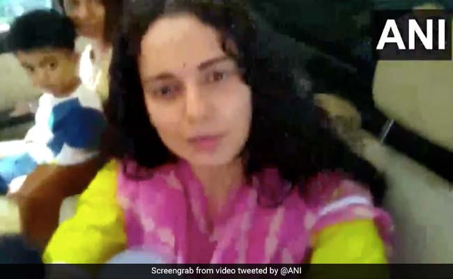 Mumbai-Bound Kangana Ranaut's 'No Comment' On Sanjay Raut's Expletive