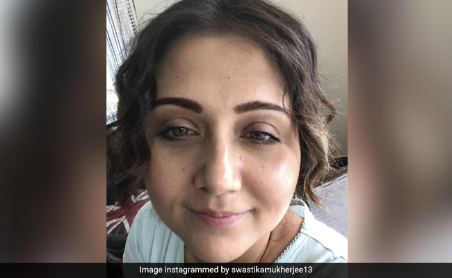 Swastika Mukherjee's Daughter Teaches Her How To Make A Puppy Face. The Result...