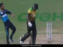 CPL 2020: आंद्रे रसेल आउट होने से बाल-बाल बचे, तो राशिद खान ने लात मार दी...देखें Video CPL 2020: आंद्रे रसेल आउट होने से बाल-बाल बचे, तो राशिद खान ने लात मार दी...देखें Video