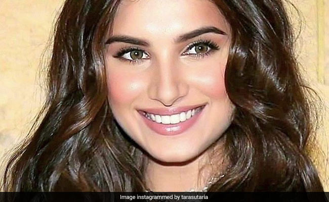 Tara Sutaria's Signature Shiny Curls And Sparkling Eye Makeup Is Giving Us Life