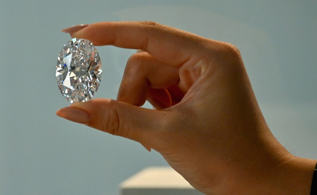 Rare White Diamond Up For Auction In Hong Kong