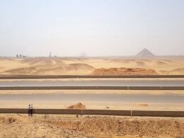 Egypt Building Highways Near Pyramids, Conservationists "Flabbergasted" Egypt Building Highways Near Pyramids, Conservationists "Flabbergasted"