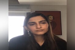 What If There Was A Gay Best Friend In <i>Aisha</i>? Sonam Kapoor Answers What If There Was A Gay Best Friend In <i>Aisha</i>? Sonam Kapoor Answers