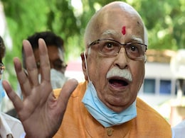 चुनावी नियुक्तियों पर विधेयक को लेकर विवाद के बीच आडवाणी का 2012 का एक पत्र आया सामने चुनावी नियुक्तियों पर विधेयक को लेकर विवाद के बीच आडवाणी का 2012 का एक पत्र आया सामने