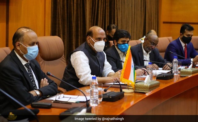 Bilateral Issues Discussed During Ministers' Meetings In Iran: Centre