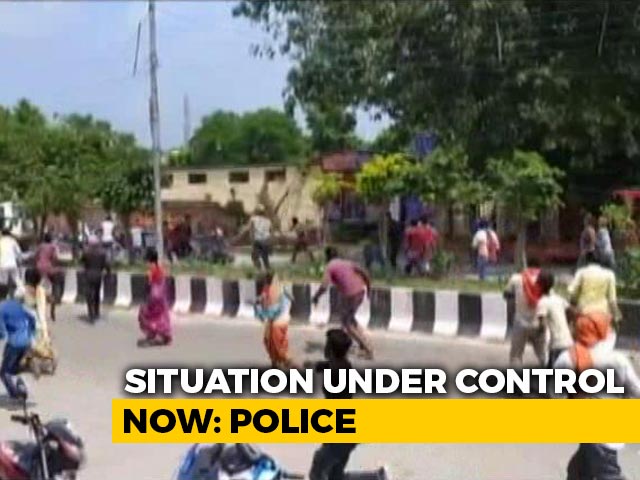 Villagers, Cops Injured In Clash Over Alleged Custodial Torture In UP