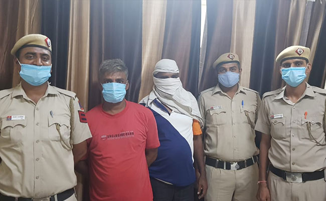 बाइक चोरी का केस दर्ज कराया, फिर उसी बाइक से झपटमारी की 50 वारदातों को दिया अंजाम