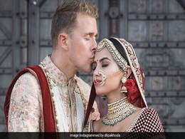 ऑस्ट्रेलिया में प्यार, उदयपुर में प्रपोज और शादी में आया ऐसा Twist, फिर दूल्हे ने छुए दुल्हन के पैर... ऑस्ट्रेलिया में प्यार, उदयपुर में प्रपोज और शादी में आया ऐसा Twist, फिर दूल्हे ने छुए दुल्हन के पैर...