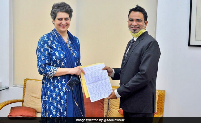 Kafeel Khan Meets Priyanka Gandhi Vadra, Thanks Congress For Support