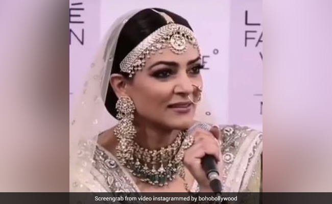 जब फोटोग्राफर्स प्रेस कॉन्फ्रेंस के दौरान करने लगे सुष्मिता सेन के साथ फ्लर्ट, सुनाई रोमांटिक शायरी- देखें Video