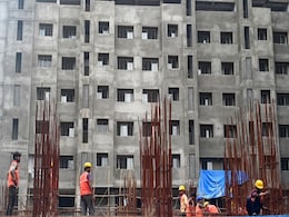 मुंबई में निर्माण कार्य में लगी लिफ्ट गिरने से 4 लोगों की मौत मुंबई में निर्माण कार्य में लगी लिफ्ट गिरने से 4 लोगों की मौत