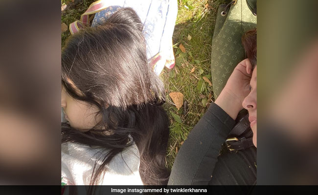 A Glimpse Of Twinkle Khanna And Daughter Nitara's "Perfect Day"