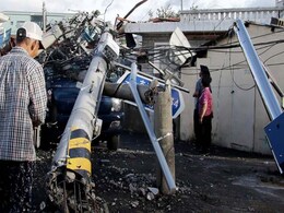 Typhoon Maysak Hits South Korea; At Least One Killed, 2,000 Evacuated Typhoon Maysak Hits South Korea; At Least One Killed, 2,000 Evacuated