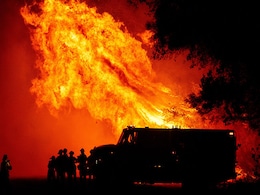 15 Killed, More Than Half A Million Evacuated In Western US Wildfires 15 Killed, More Than Half A Million Evacuated In Western US Wildfires