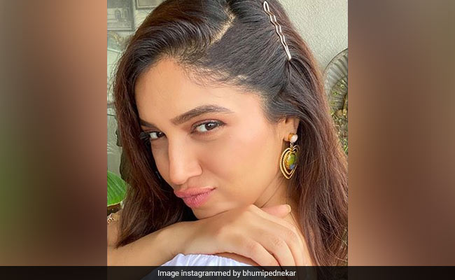 We’re All Hearts For Bhumi Pednekar’s White Ruffled Top