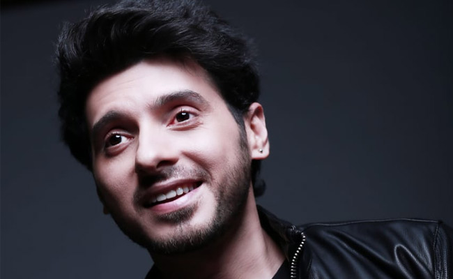 'लिक्विड' से लेकर 'मुन्ना त्रिपाठी' तक, दिव्येंदु ने इस तरह किया अपने किरदारों का चयन