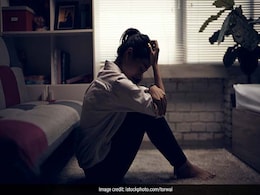 Depression: क्या है डिप्रेशन? कैसे पता करें आप या आपका कोई अपना कहीं डिप्रेशन की चपेट में तो नहीं... Depression: क्या है डिप्रेशन? कैसे पता करें आप या आपका कोई अपना कहीं डिप्रेशन की चपेट में तो नहीं...