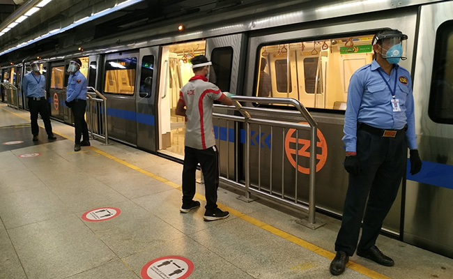 Services On Delhi Metro's Blue Line Connecting Dwarka-Rajiv Chowk Hit Due To Technical Glitch