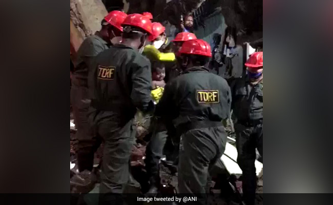 मुंबई: भिवंडी में इमारत ढही, हादसे में 10 लोगों की मौत