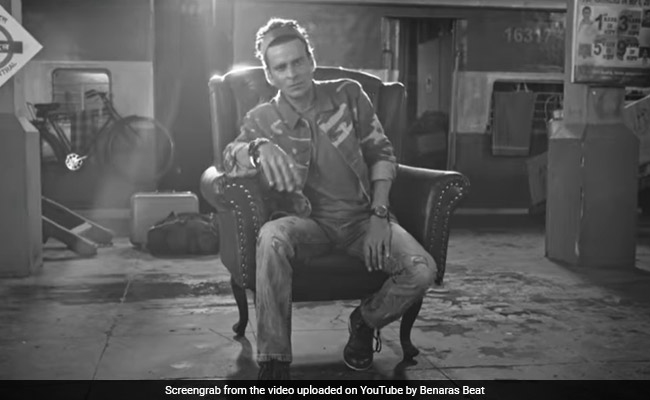 <i>Bambai Mein Ka Ba</i>: Is There Anything Manoj Bajpayee Can't Do? He Raps In New Bhojpuri Song